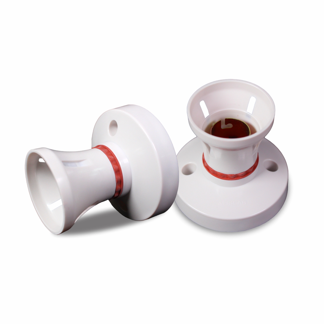 Straight Lampholder B22