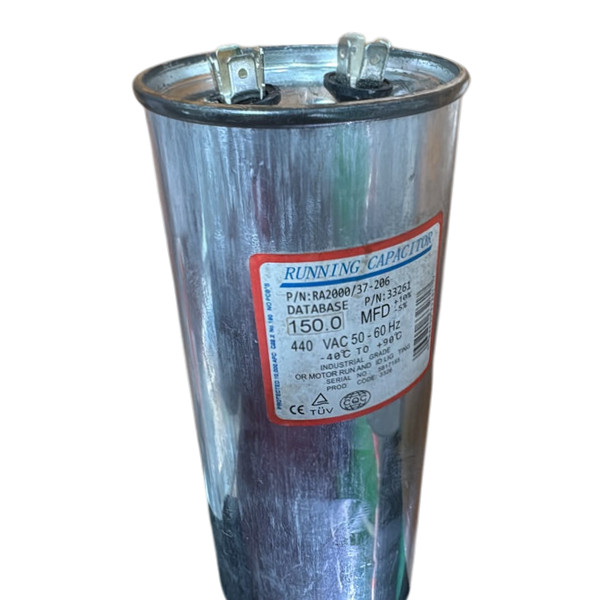 Capacitor 150 µF (Aluminum)